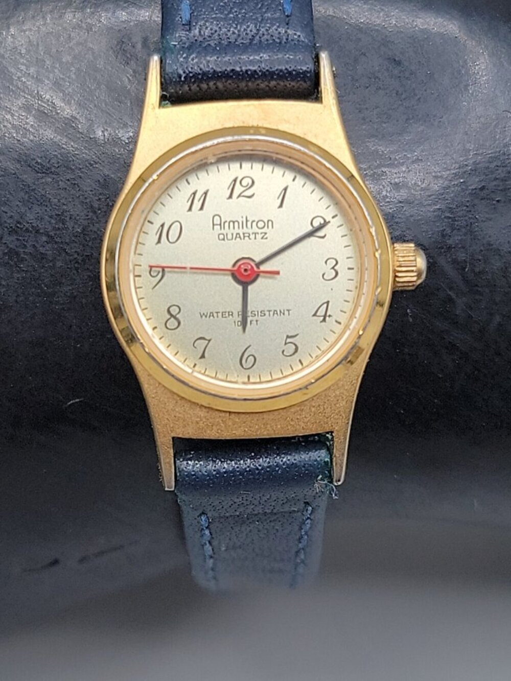 Vintage Armitron Ladies Petite Quartz Watch 6.75" Blue Leather Band 19mm - Picture 2 of 15